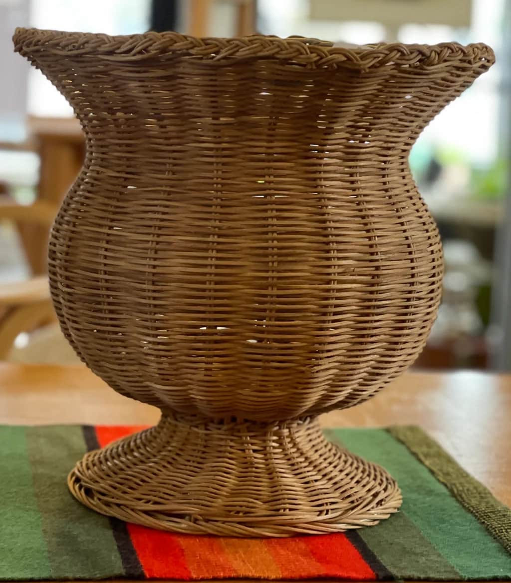 Urna i rotting, The Palace Urn – begagnad inredning hos ReFurn Lidingö