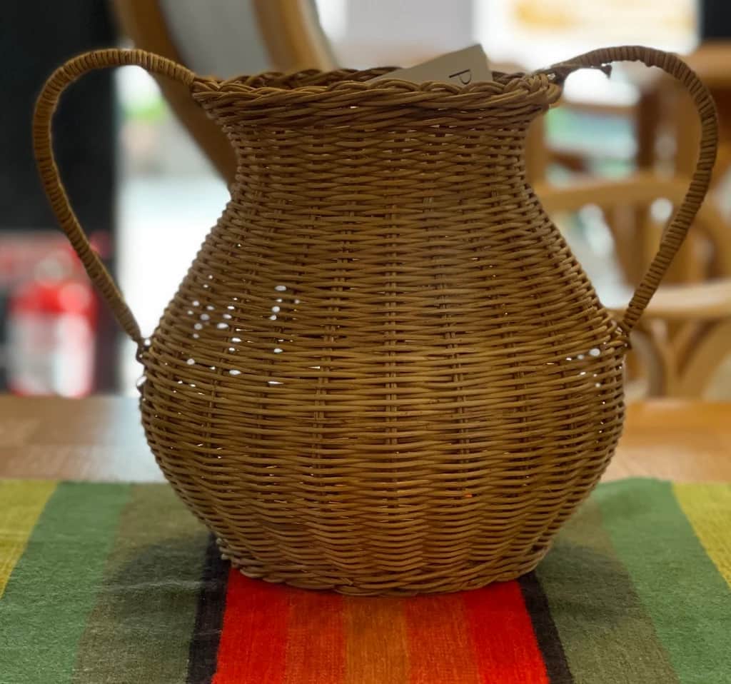 Vas i rotting, The princess vase – begagnad inredning hos ReFurn Lidingö
