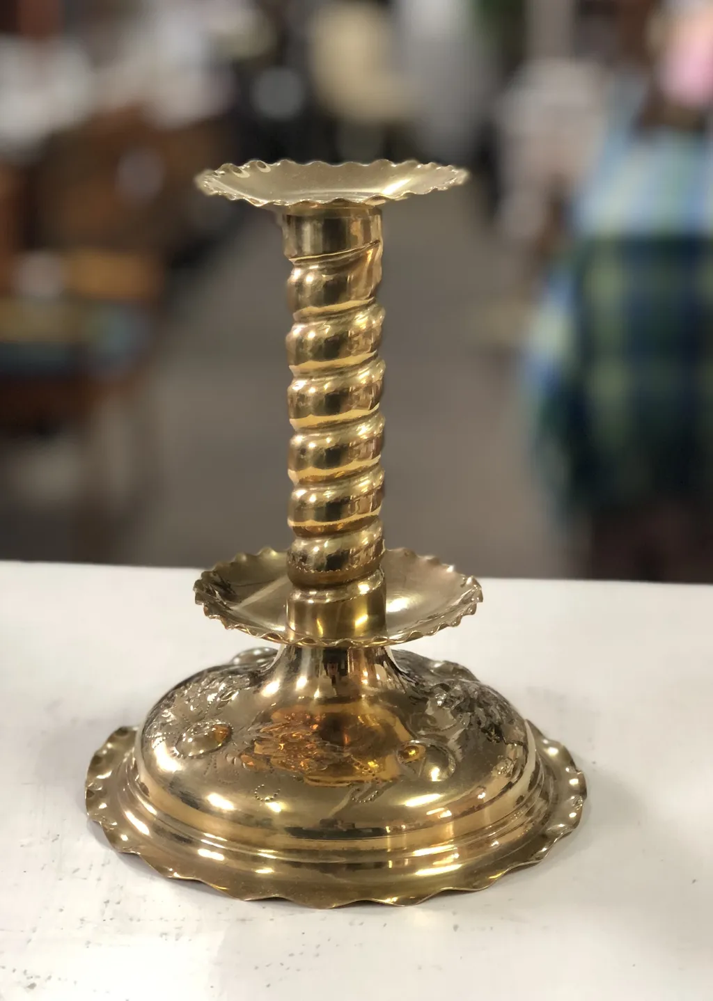 Vacker ljusstake i mässing