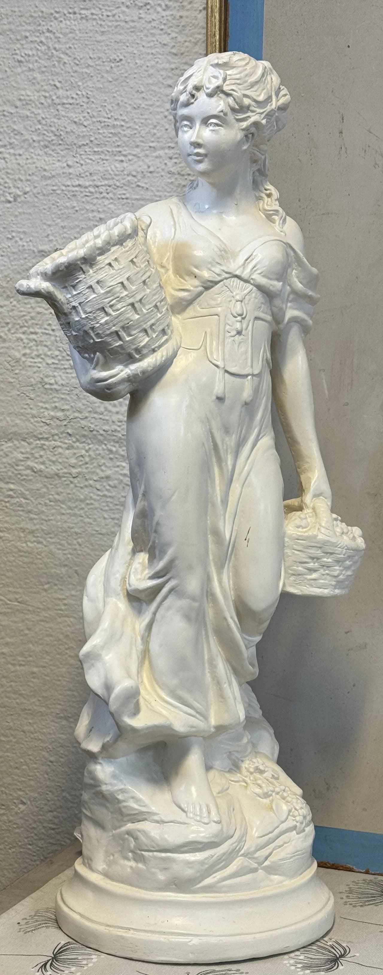 Vacker stor figurin