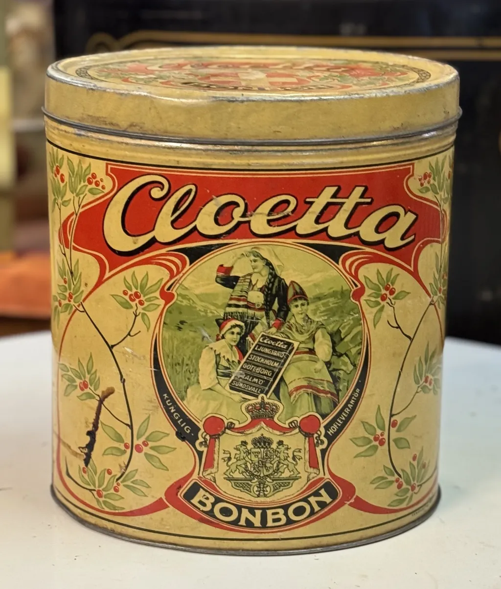 Läcker plåtburk, Cloetta