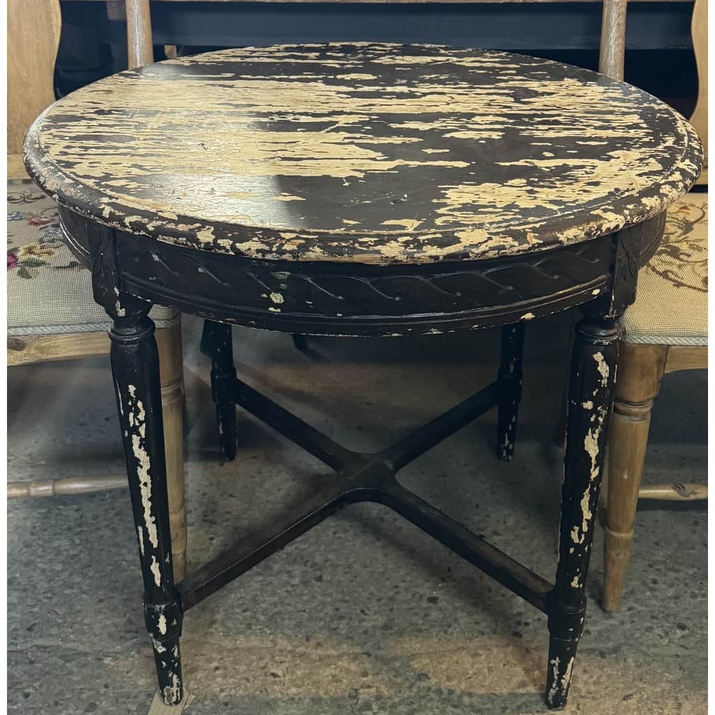 Läckert bord, shabby chic – begagnad bord & stolar hos ReFurn Lidingö