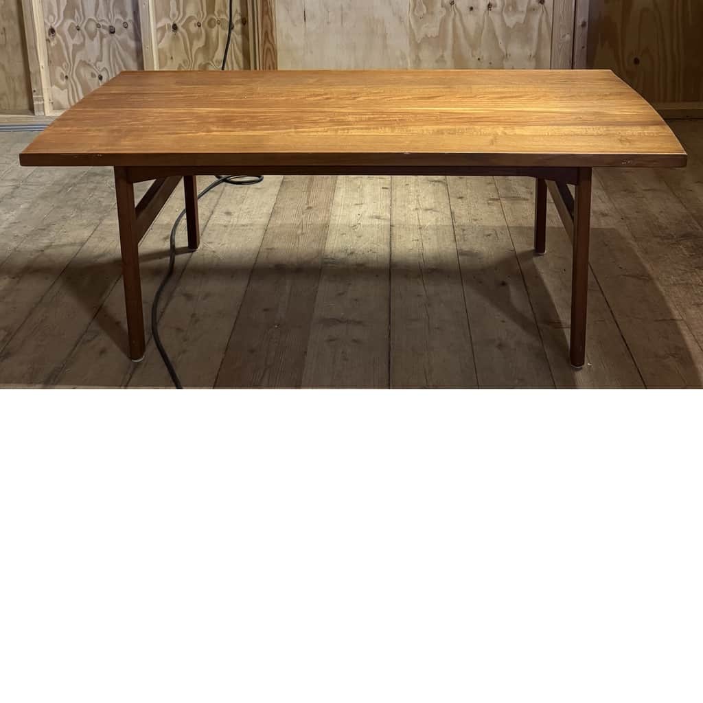 Läckert soffbord i teak, Tove, Seffle möbelfabrik 1960-tal – begagnad bord & stolar hos ReFurn Lidingö